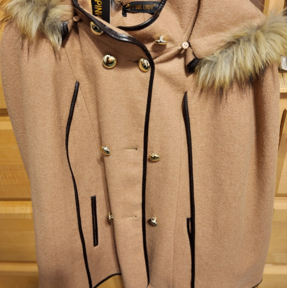 Womens coat/cape